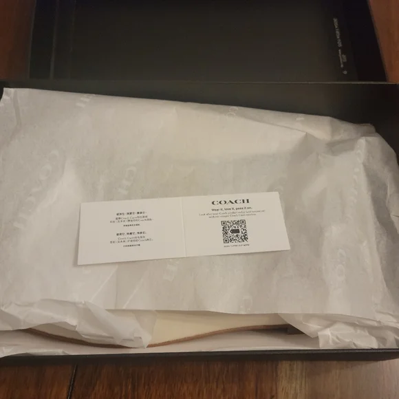 Brand new Coach Sienna Slides size 10 - Picture 4 of 9